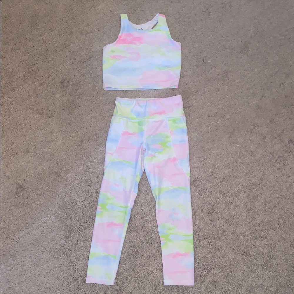 Old Navy Active Powersoft Tank and Leggings Set